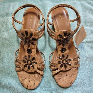 NWT Attention Brown Jeweled Flower Faux Wooden Strappy Wedge Sandals